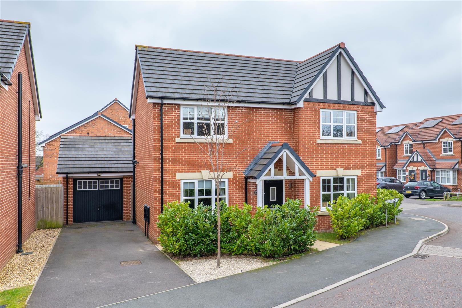 4 bed property in Bourne Close, Chorley